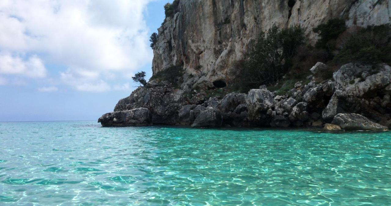 Appartamento Perla Verde, Wifi E Air Con Cala Gonone Exteriör bild